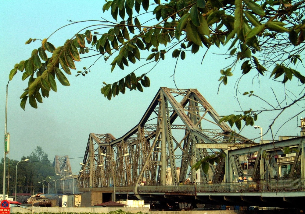 Cầu Long Biên
